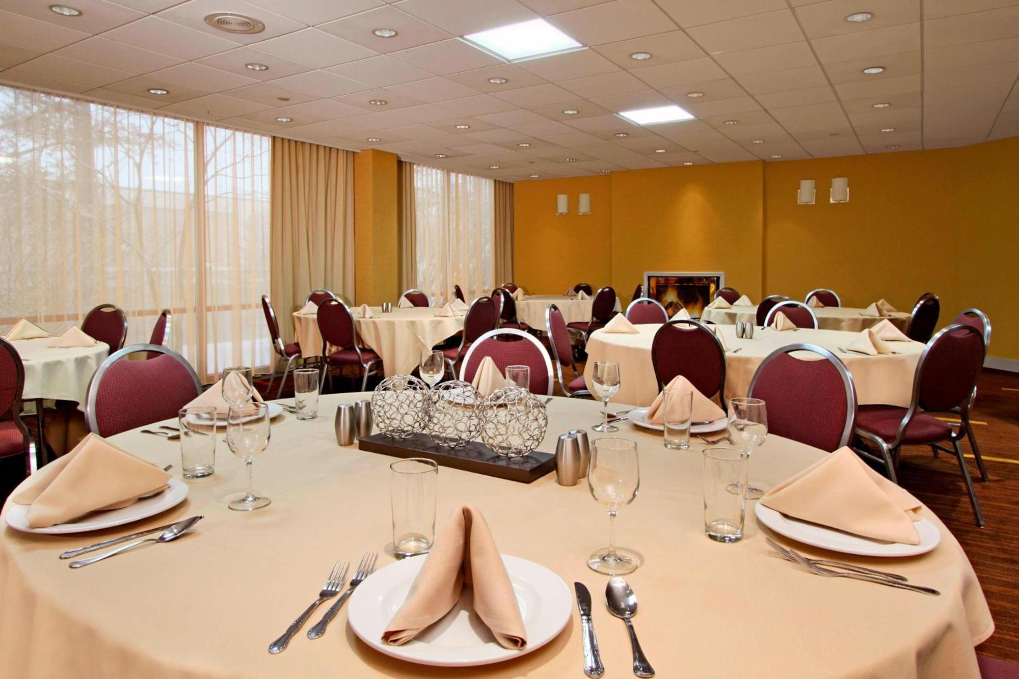 Courtyard By Marriott Lyndhurst/Meadowlands Bagian luar foto