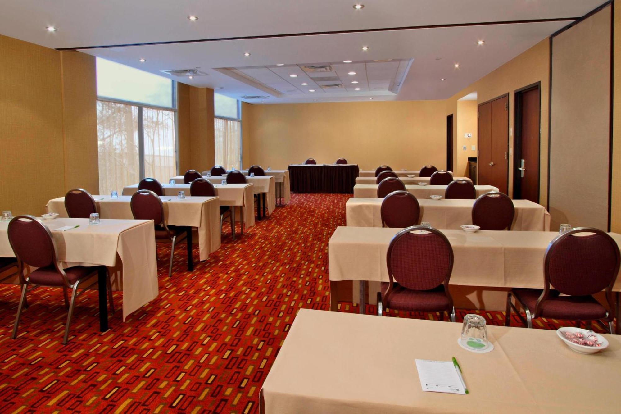 Courtyard By Marriott Lyndhurst/Meadowlands Bagian luar foto