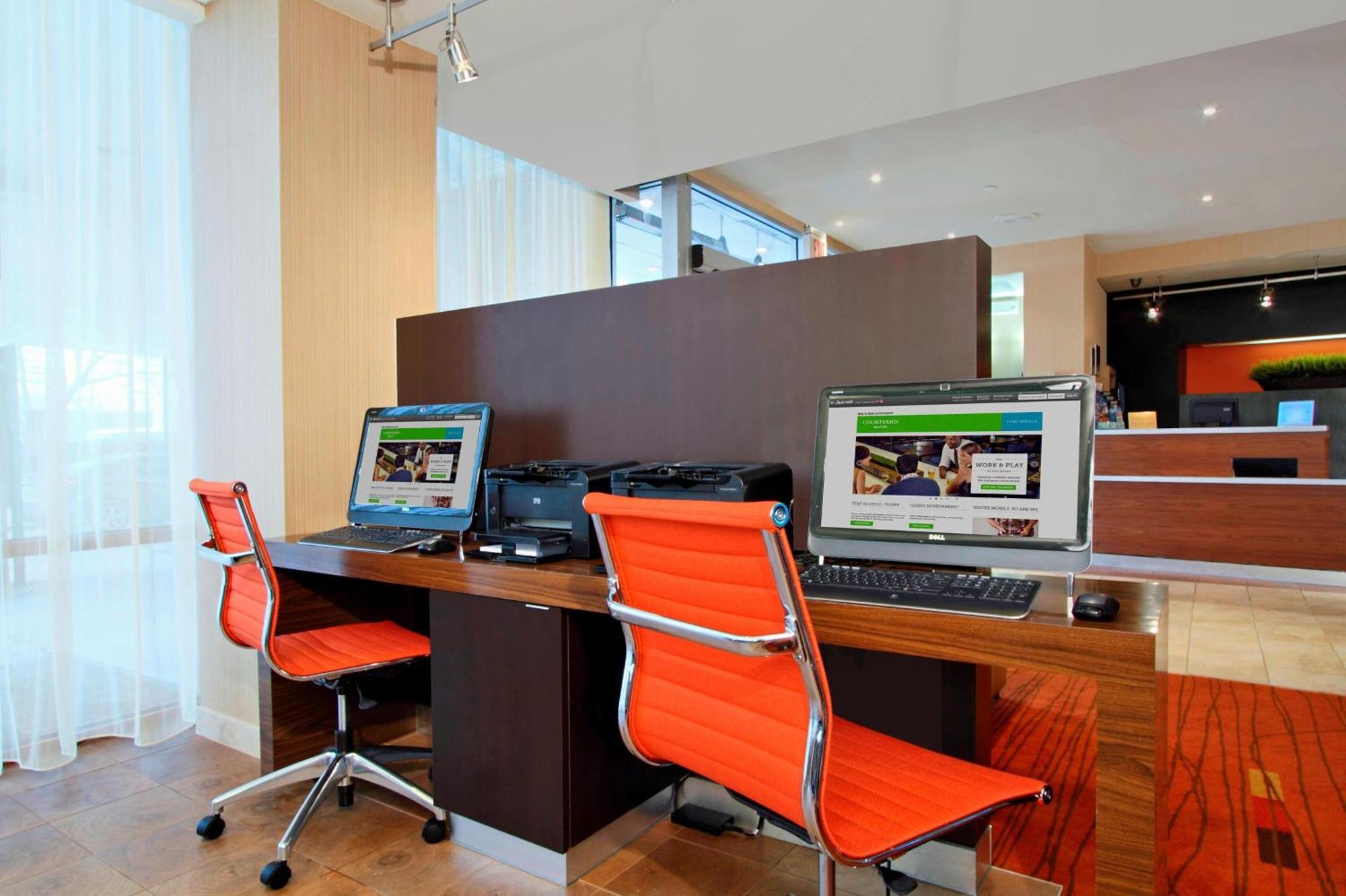 Courtyard By Marriott Lyndhurst/Meadowlands Bagian luar foto