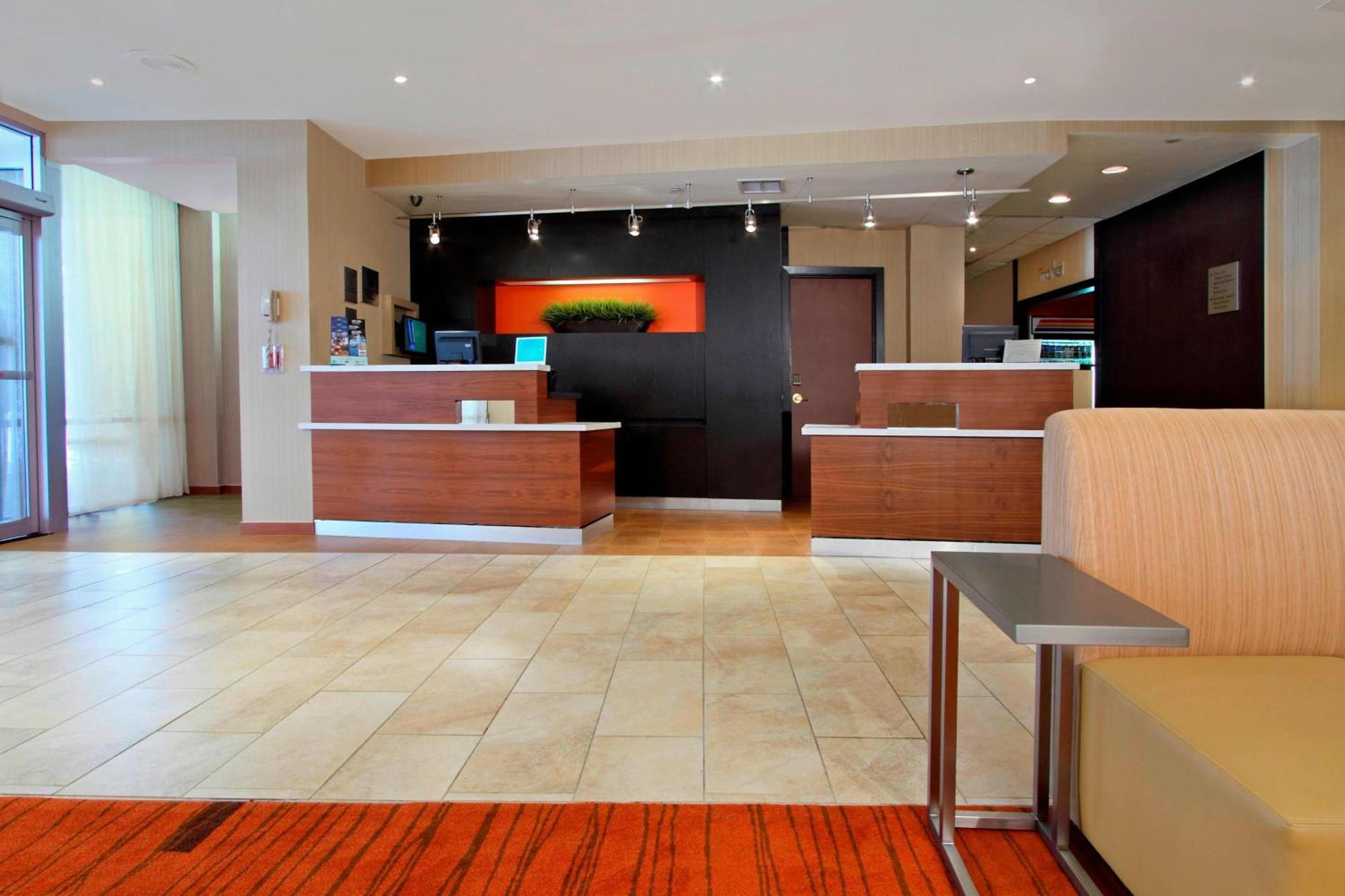 Courtyard By Marriott Lyndhurst/Meadowlands Bagian luar foto
